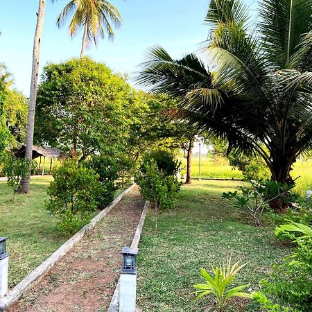 Athyantha Resort Anuradhapura Eksteriør billede
