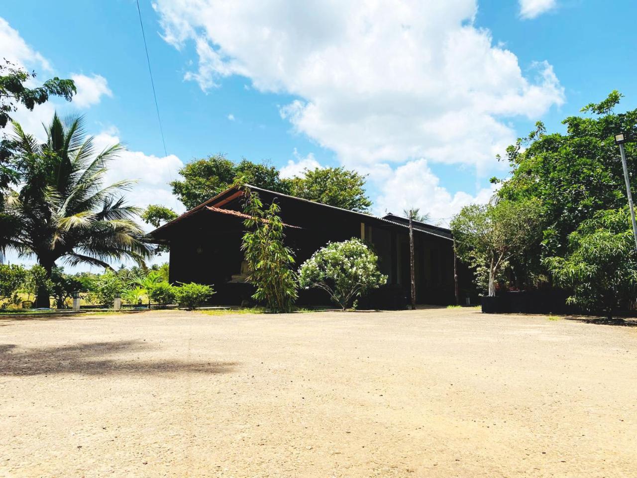 Athyantha Resort Anuradhapura Eksteriør billede
