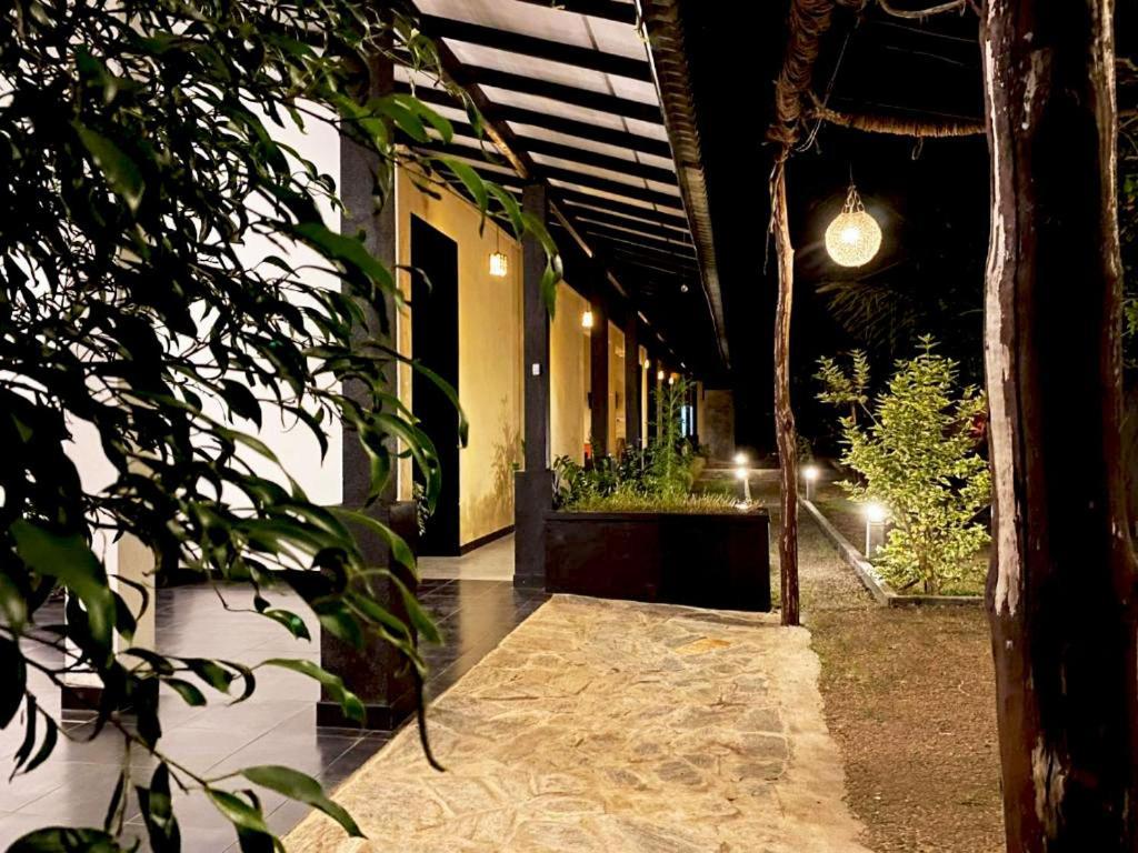 Athyantha Resort Anuradhapura Eksteriør billede