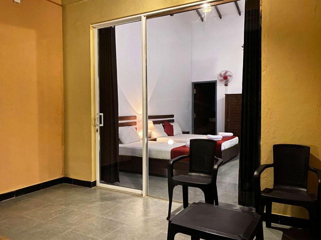 Athyantha Resort Anuradhapura Eksteriør billede