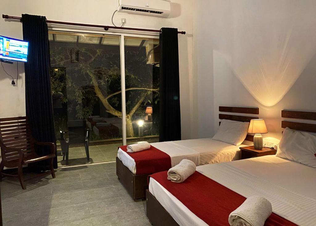 Athyantha Resort Anuradhapura Eksteriør billede